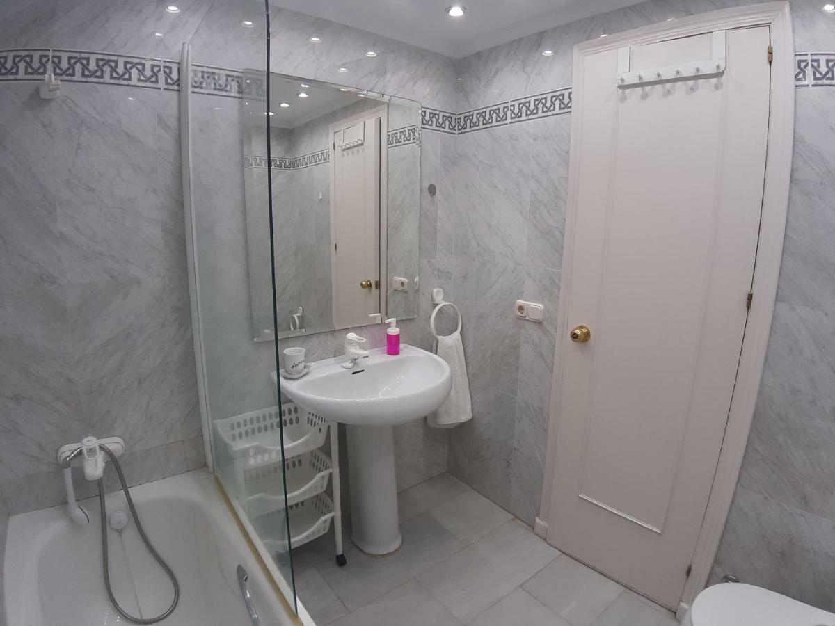 Spacious Beach Flat In Fuengirola - Los Boliches Exteriör bild
