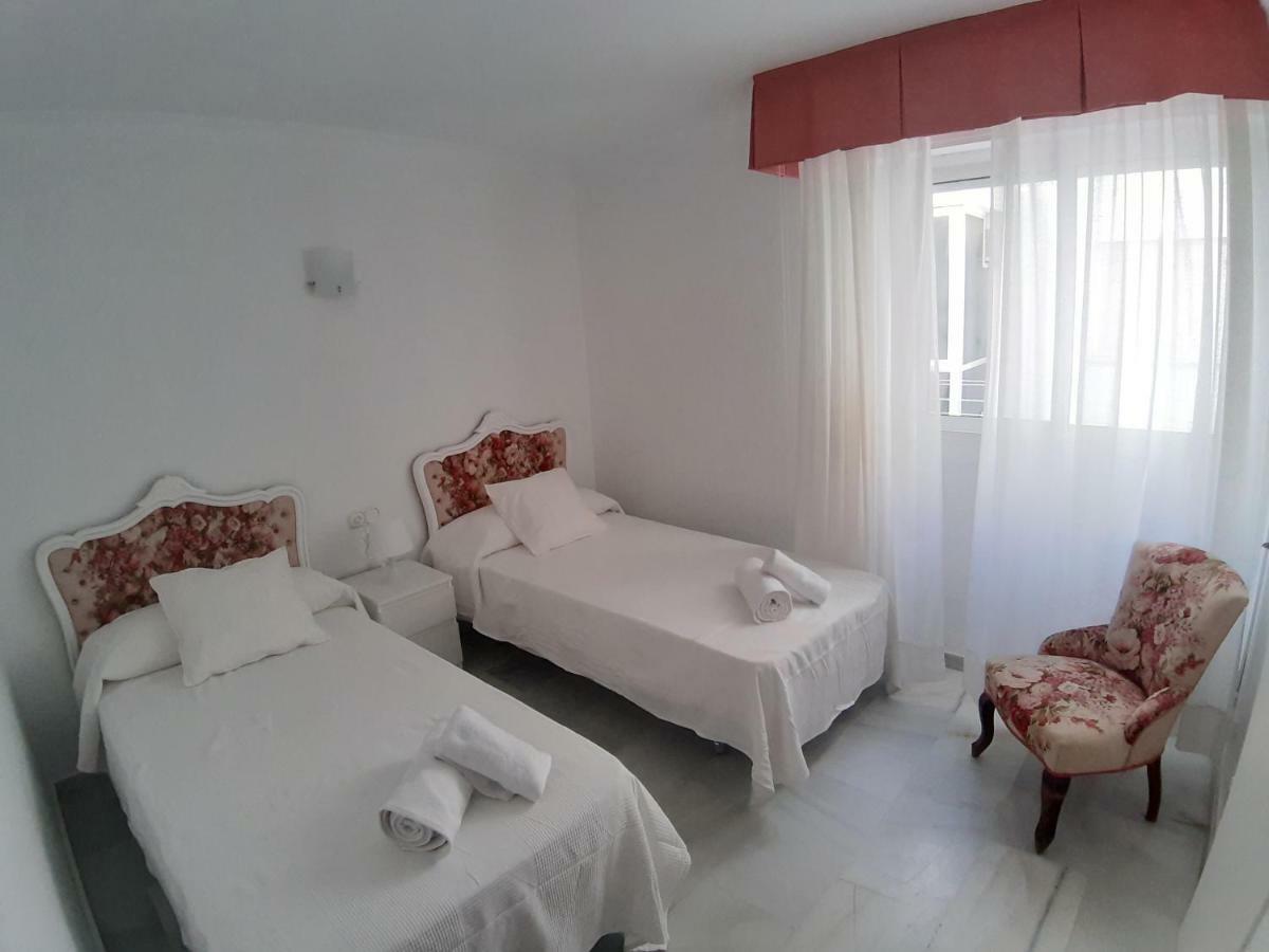 Spacious Beach Flat In Fuengirola - Los Boliches Exteriör bild